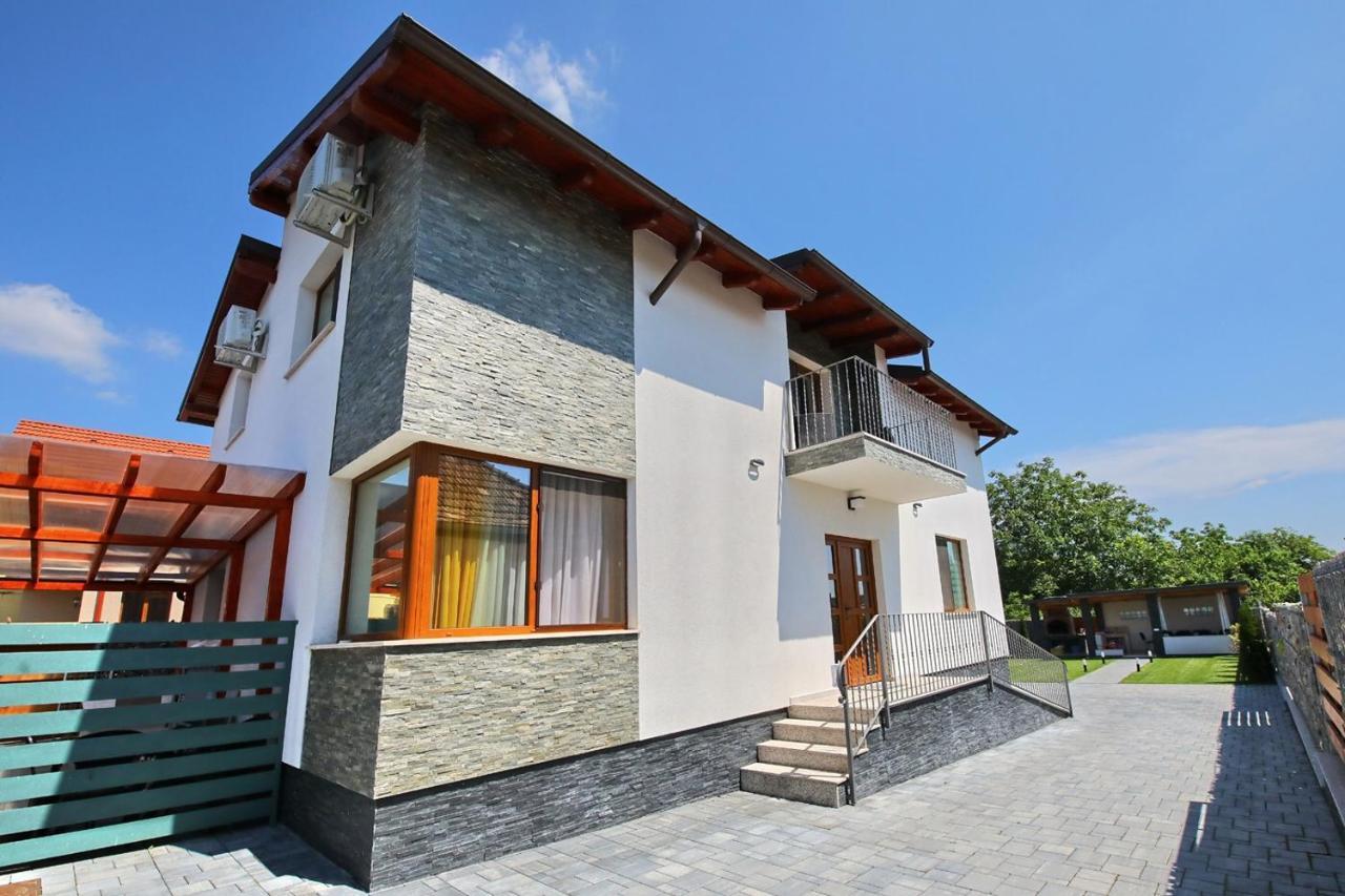 Casa Sorriso Hotel Turda Bagian luar foto