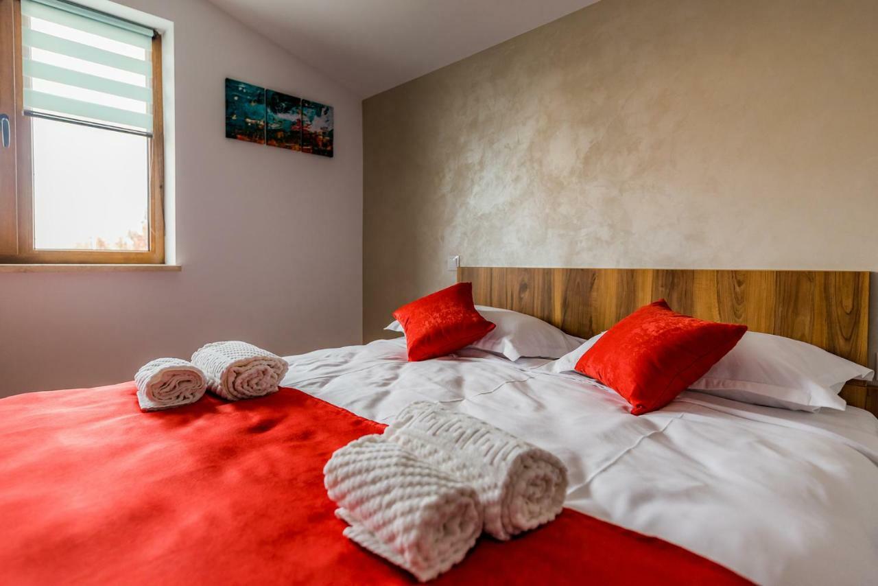 Casa Sorriso Hotel Turda Bagian luar foto